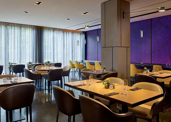 Park Plaza London, Park Royal