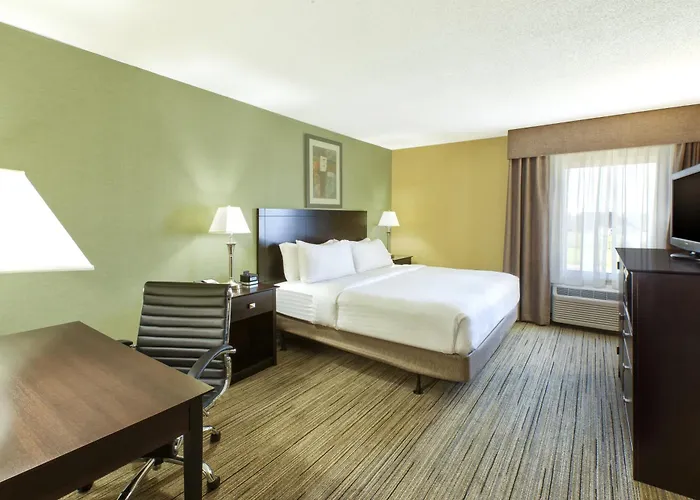 Country Inn & Suites By Radisson Benton Harbor-St Joseph Mi