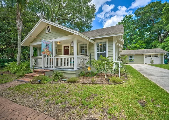 Walk To Mount Dora Historic District: Cozy Home!