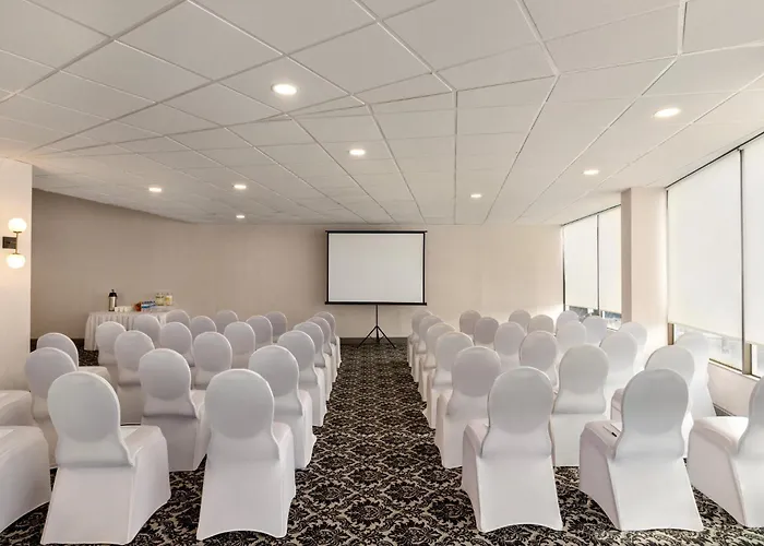 Holiday Inn Philadelphia Arpt-Stadium Area By Ihg