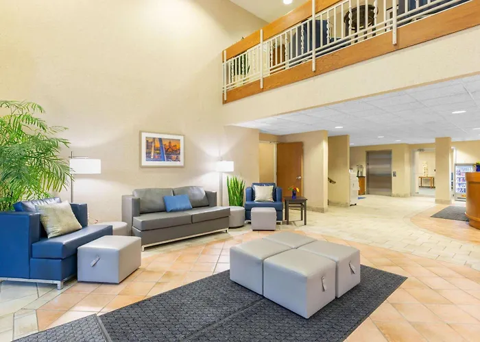 Baymont By Wyndham Des Moines Airport