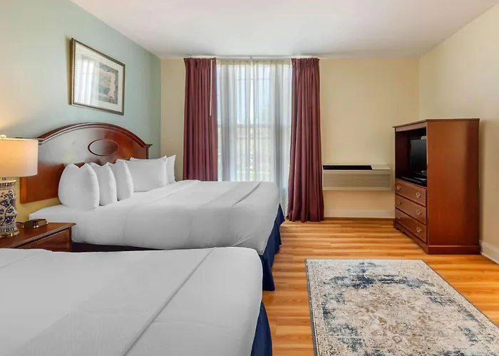 The Carriage House Inn Newport