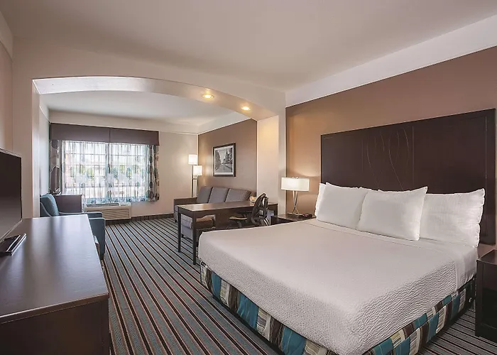 La Quinta By Wyndham Bakersfield North