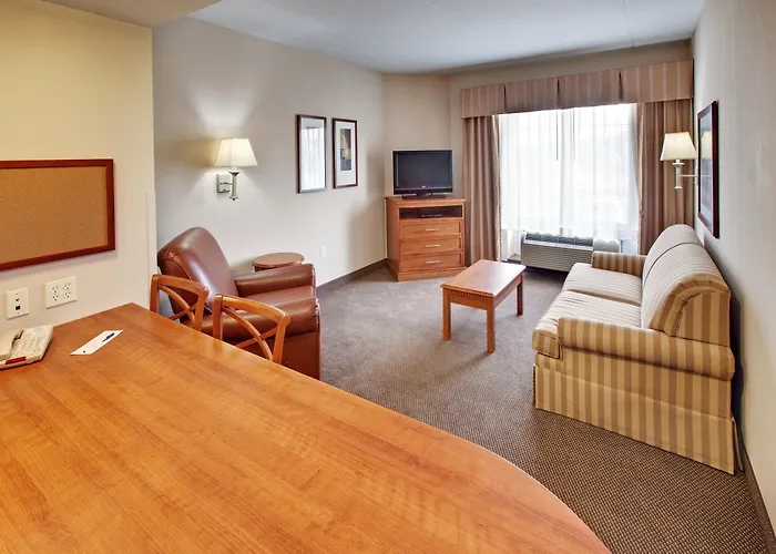 Candlewood Suites Omaha Airport