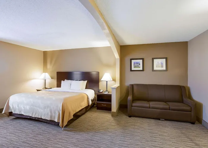 Quality Inn I-70 Near Kansas Speedway