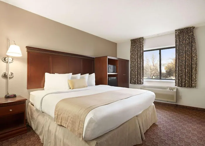 Baymont By Wyndham Sioux Falls