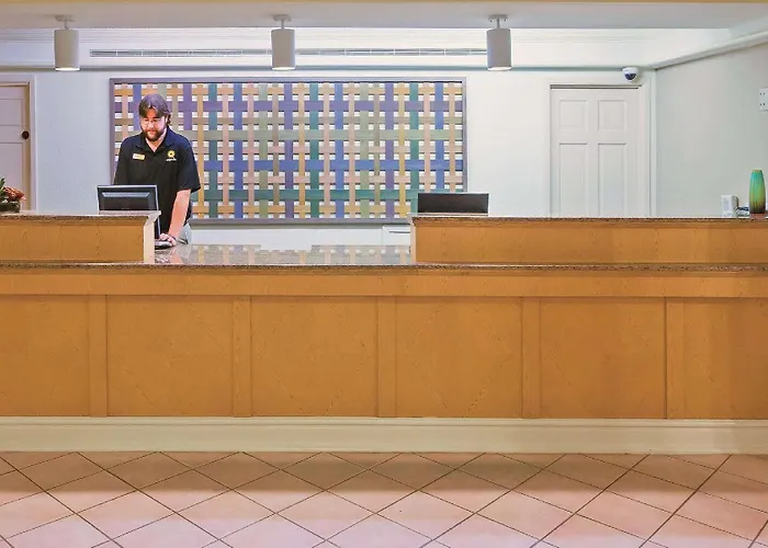 Baymont By Wyndham Lubbock - Downtown Civic Center