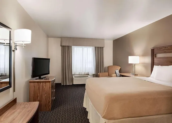 Baymont By Wyndham Buffalo