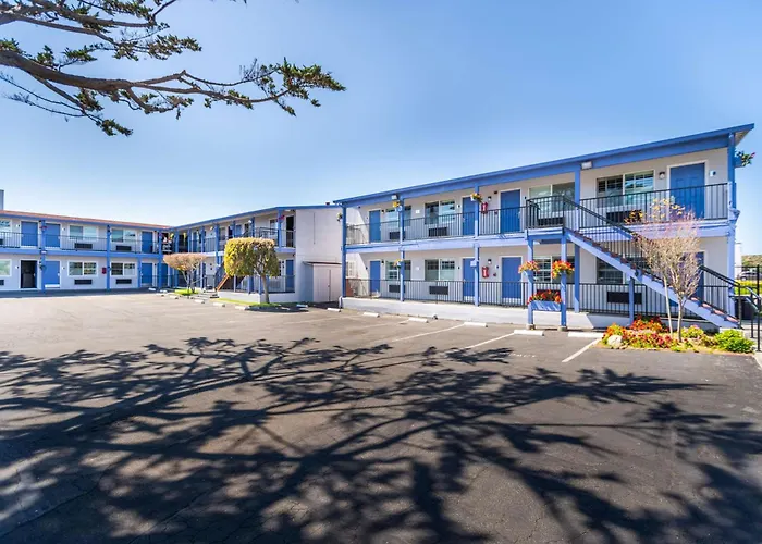 Surestay Hotel By Best Western Seaside Monterey