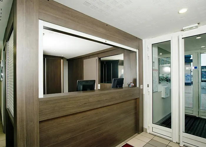 Sejours & Affaires Pantin Charles De Gaulle