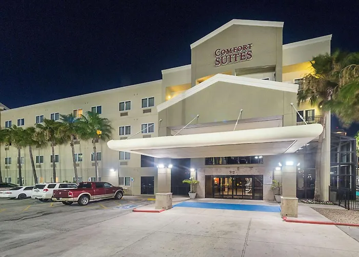 Comfort Suites Beachside