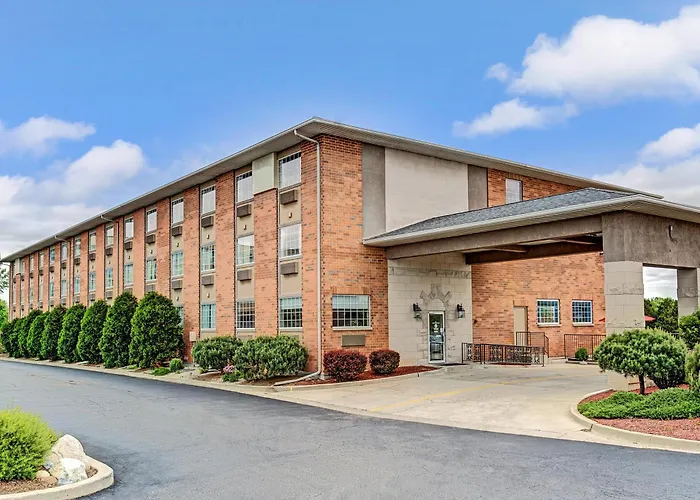 Super 8 By Wyndham Gurnee
