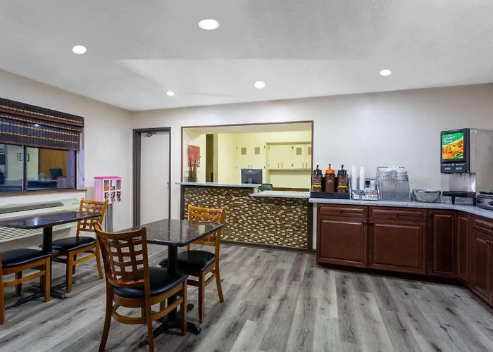 Super 8 By Wyndham Abingdon Va
