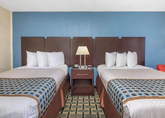 Travelodge By Wyndham Savannah Area/Richmond Hill