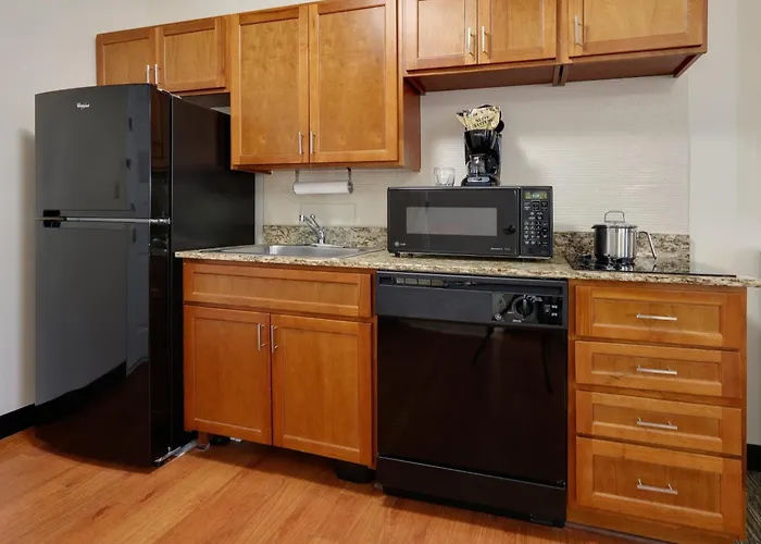Candlewood Suites Salina By Ihg