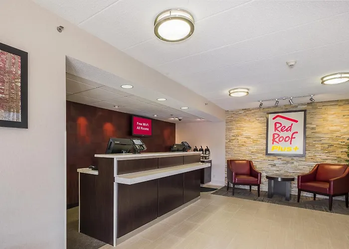 Red Roof Inn Plus + Boston - Framingham