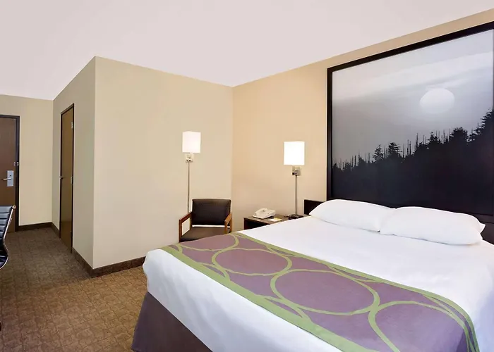 Super 8 By Wyndham Lebanon