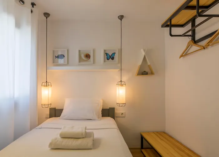 Daphnis Hotel