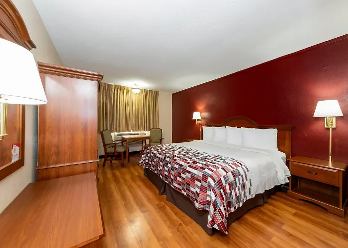 Red Roof Inn Meridian