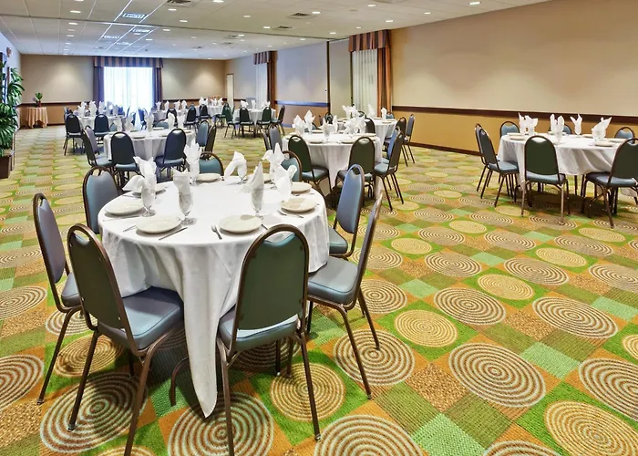 Holiday Inn Bloomington-University Area By Ihg