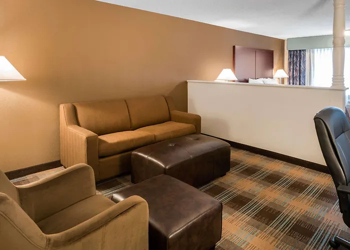 Clarion Inn Near Jblm