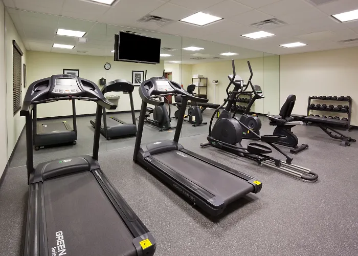 Holiday Inn Express & Suites Davenport, An Ihg Hotel