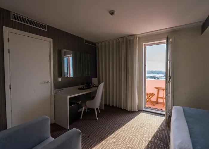 The One Grand Hotel Da Povoa - By Mhmb Collection