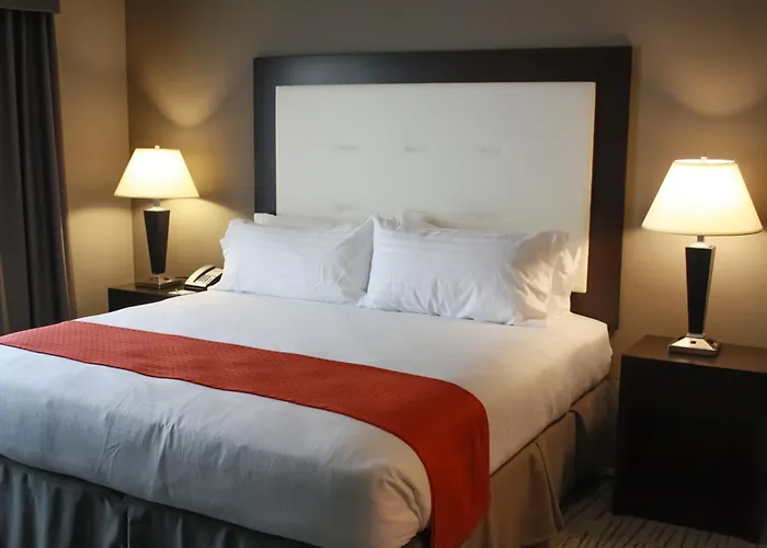 Holiday Inn Hotel & Suites Davenport By Ihg
