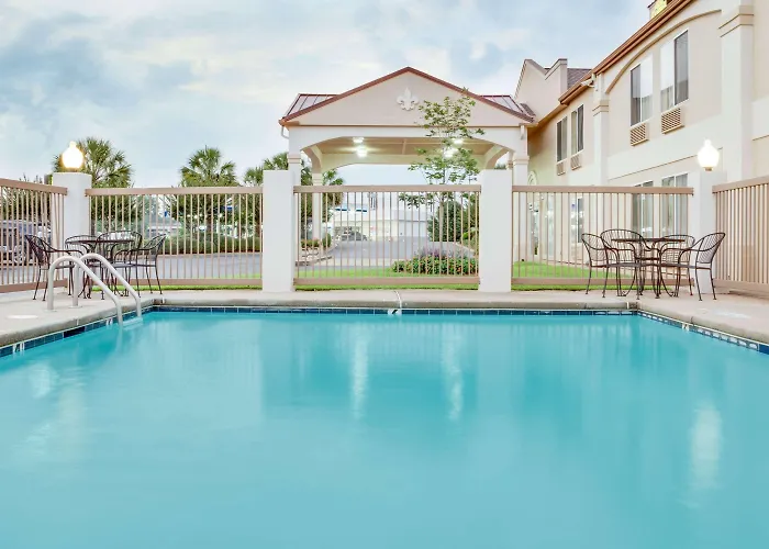 Surestay Hotel By Best Western Alexandria Airport