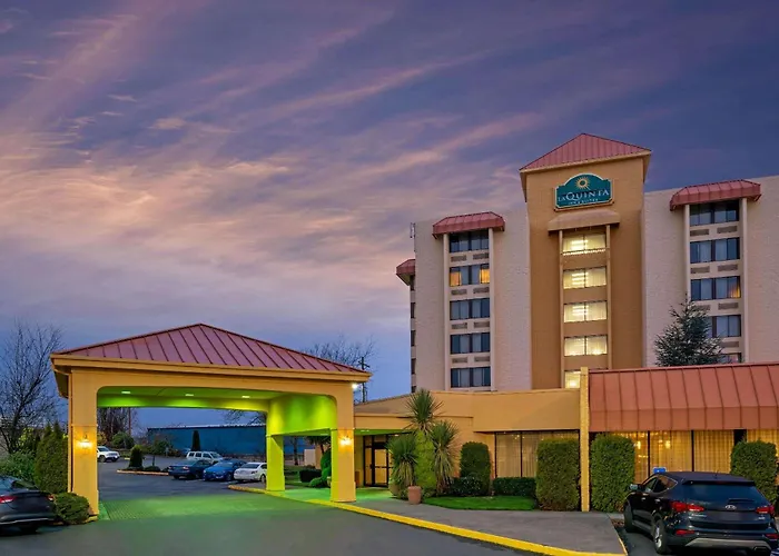 La Quinta Inn & Suites By Wyndham Tacoma - Seattle