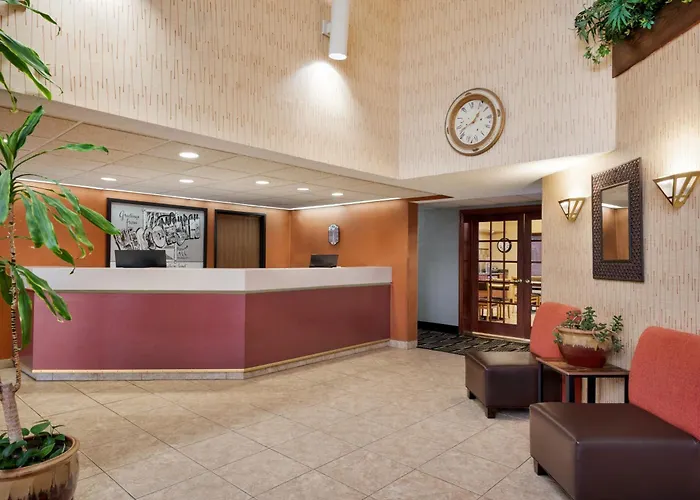Super 8 By Wyndham Wausau