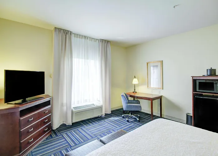 Hampton Inn And Suites Alexandria