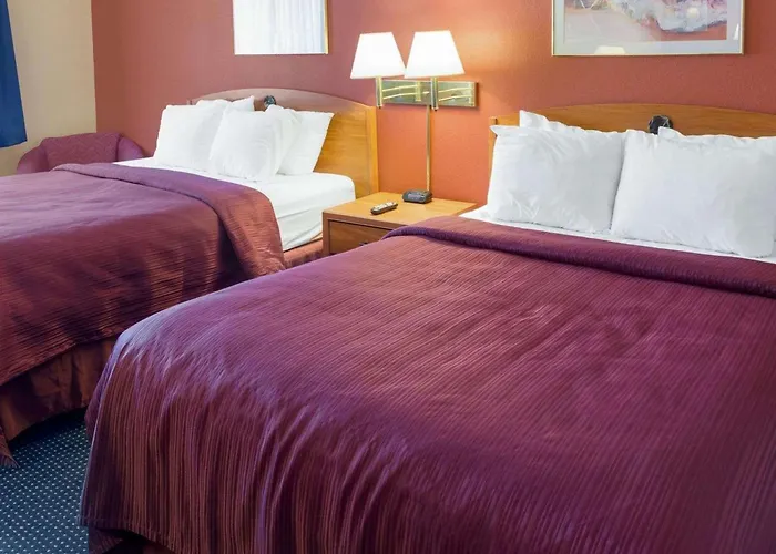 Quality Inn Lakeville North