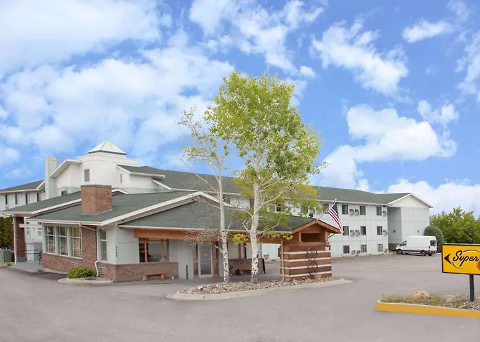 Super 8 By Wyndham Helena