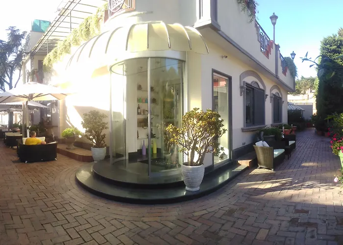 Andris Hotel