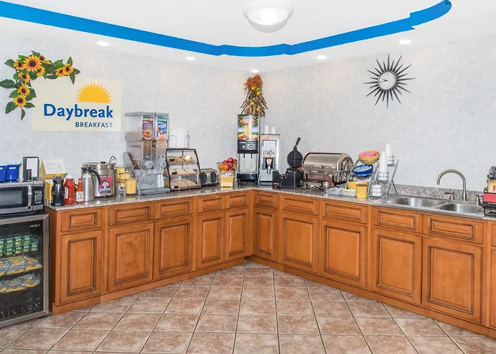 Days Inn By Wyndham Calvert City - Paducah East