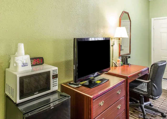 Rodeway Inn & Suites Smyrna - Nashville Area