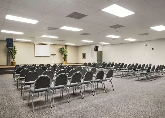 Howard Johnson By Wyndham Winter Haven Fl
