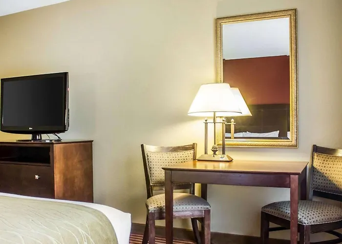 Comfort Inn & Suites