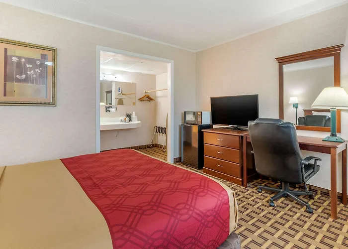 Rodeway Inn Mystic