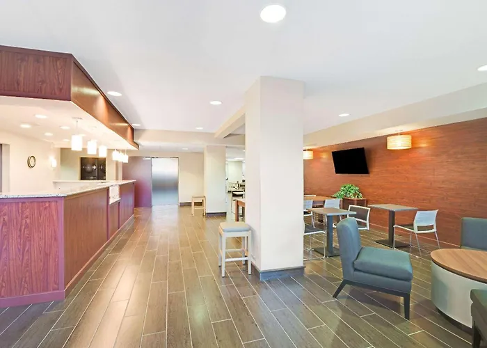 Microtel Inn & Suites Urbandale
