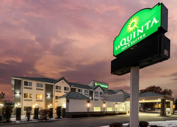La Quinta By Wyndham Logan