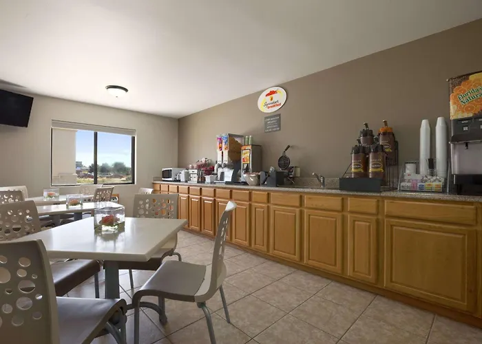 Super 8 By Wyndham Fremont Ne