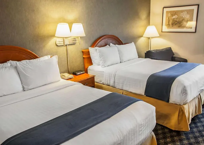 Quality Inn & Suites St Charles -West Chicago