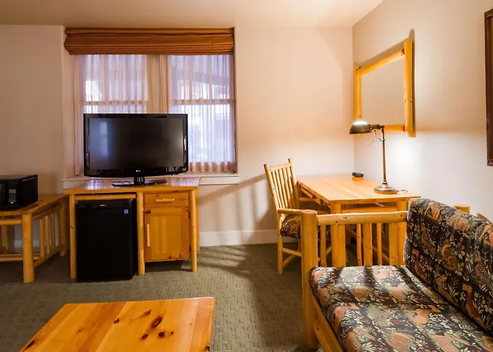 Best Western Plus Plaza Hotel