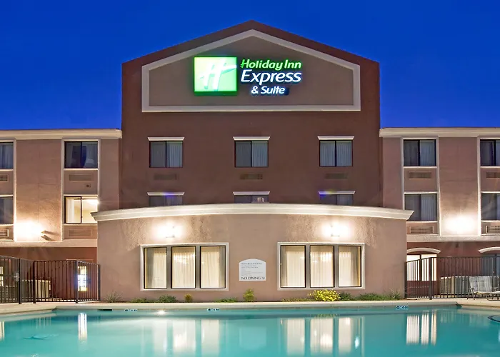 Holiday Inn Express & Suites Willcox