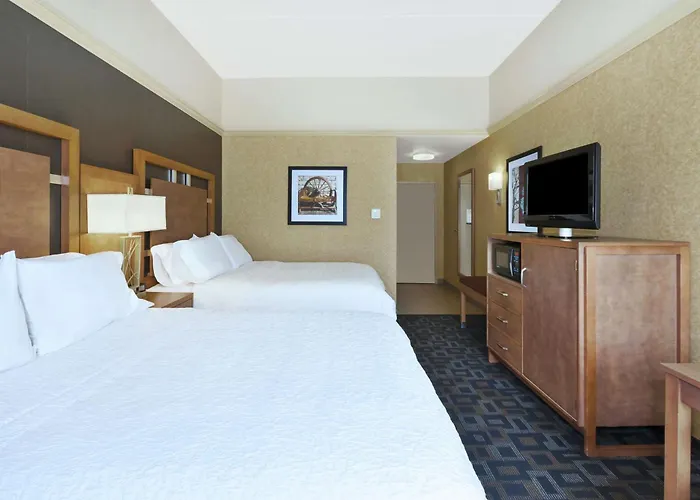 Hampton Inn Clinton