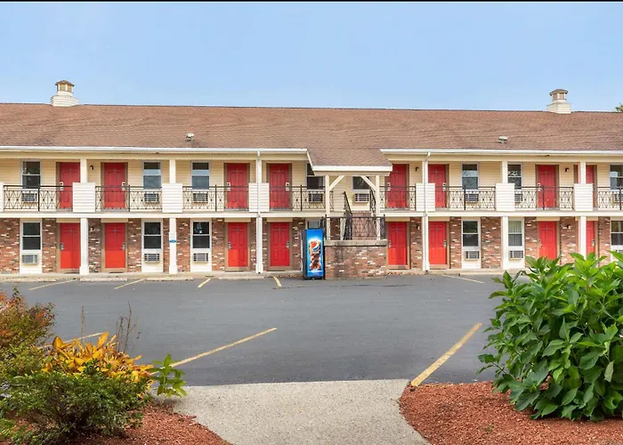 Econo Lodge Sturbridge Route 20