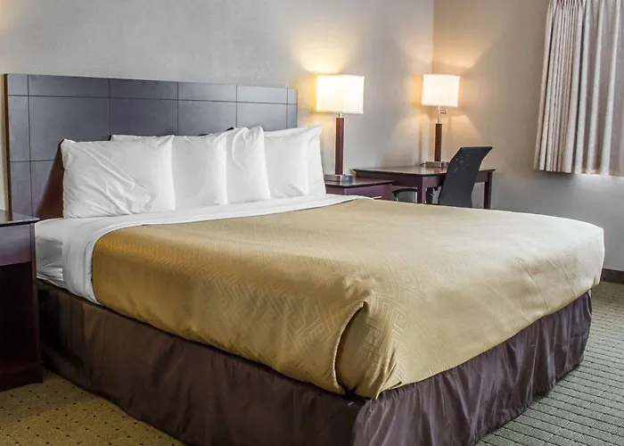 Econo Lodge Ames