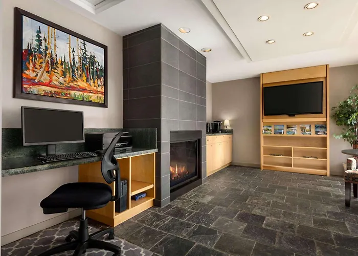 Travelodge By Wyndham Abbotsford Bakerview